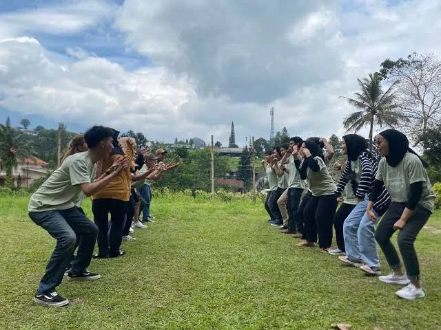 paket offroad dan team building di batu malang dengan aktivitas games teamwork outdoor