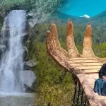 Spot foto tangan raksasa di Coban Putri, pilihan tempat outbound di Malang yang asri untuk kelompok kecil.