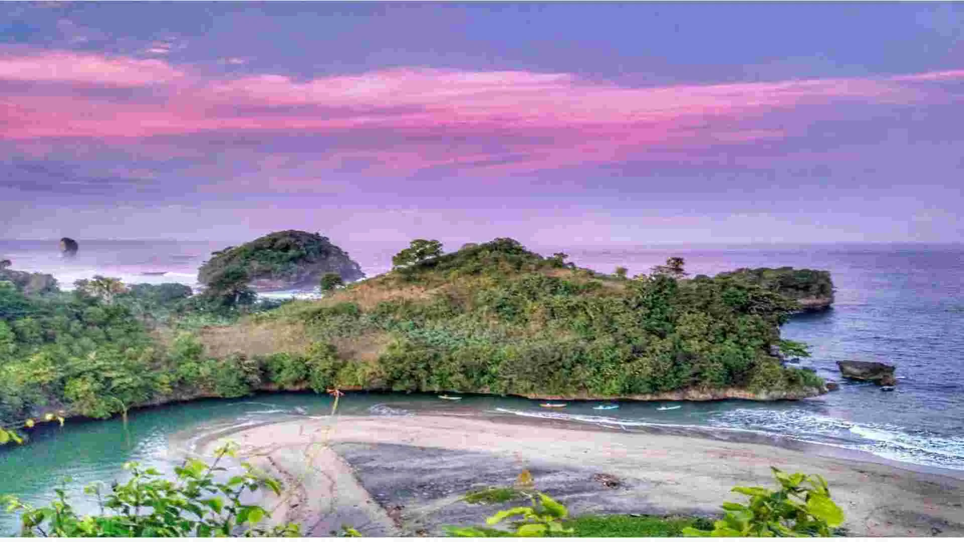 Gathering Besar Pantai Ungapan