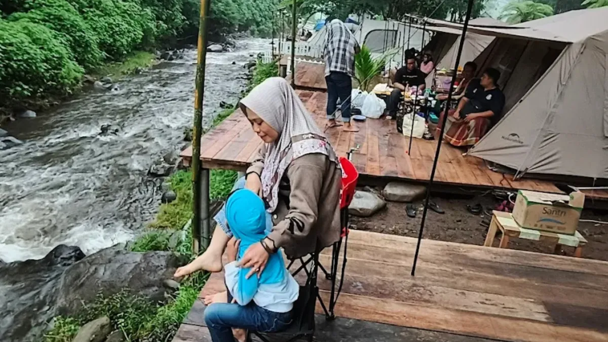 Aktivitas seru di Ledok Amprong Malang seperti rafting, tubing dan outbound