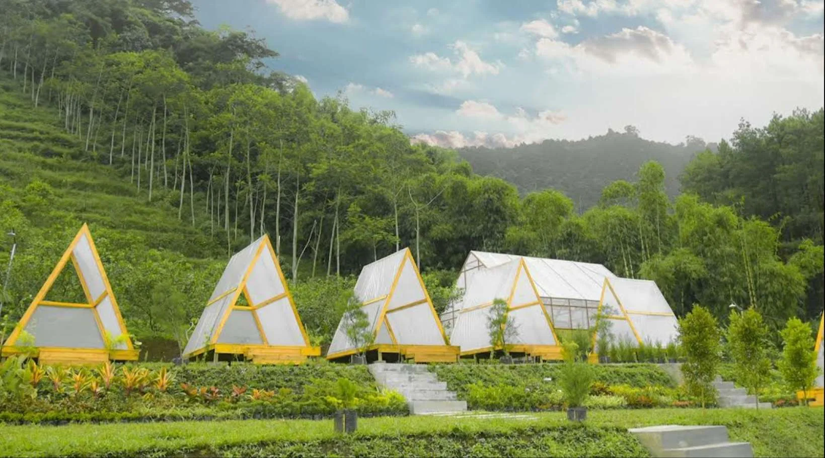 Glamping dome dan spot instagramable di Lembah Indah Malang cocok untuk outbound dan team building