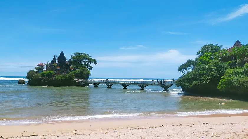 jarak teluk bidadari dari balekambang perbandingan pantai sekitar malang selatan sendiki