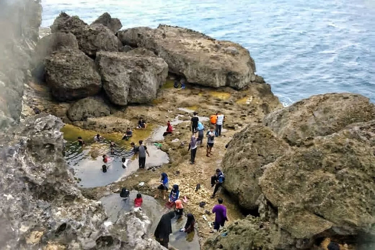 rute ke teluk bidadari dari malang kota via gondanglegi akses jalan teluk bidadari