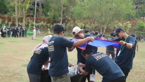 Outbound Mindfulness: Teknik Meditasi di Tengah Hutan Pinus Malang untuk Ketenangan Tim
