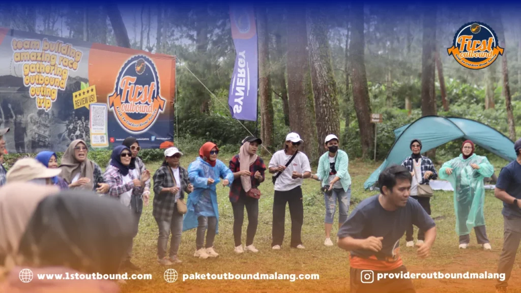 Kawasan hutan pinus Bedengan Dau sebagai lokasi kegiatan kelompok berbiaya rendah